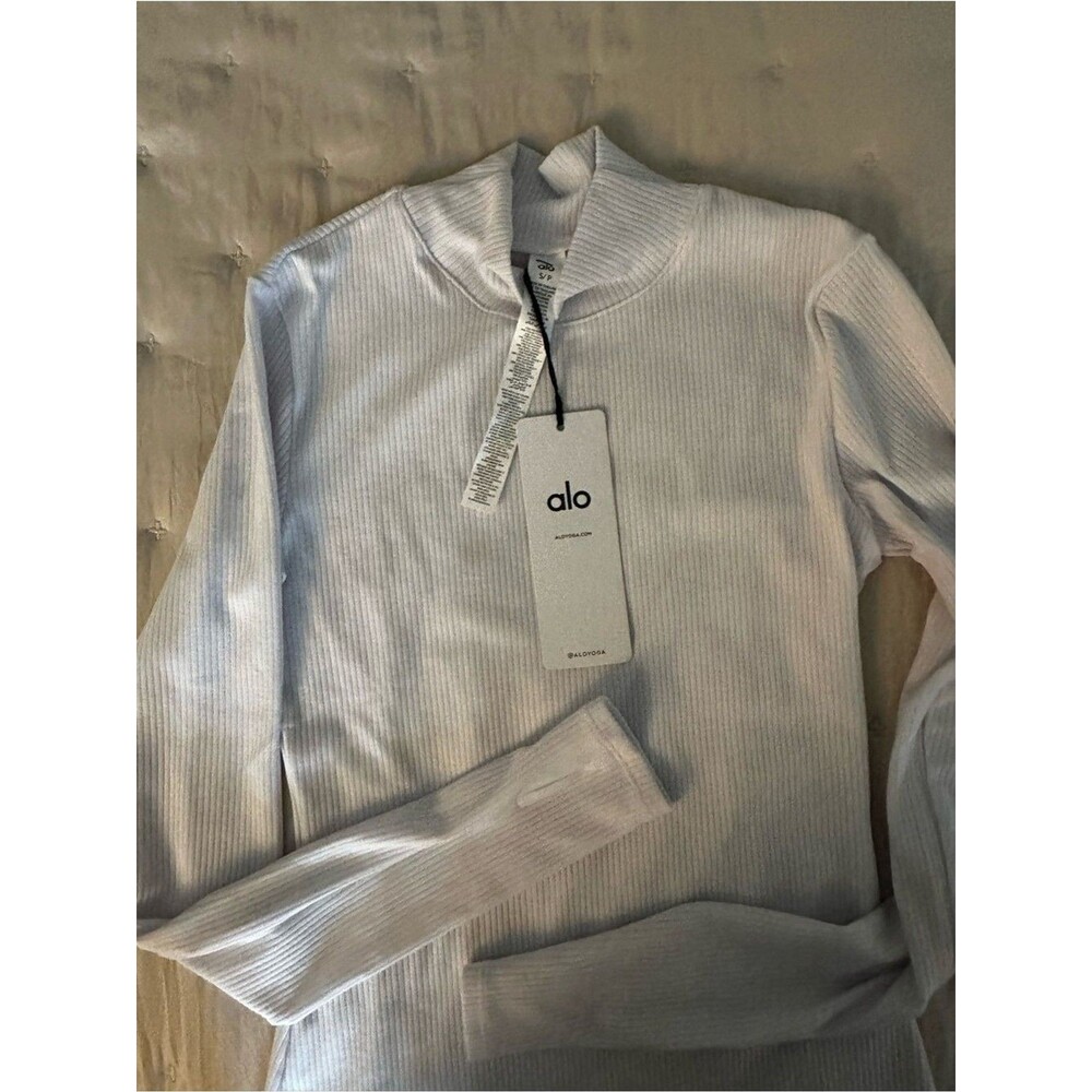 Alo Yoga Ribbed Mock Neck Long Sleeve Top White NWT Size S